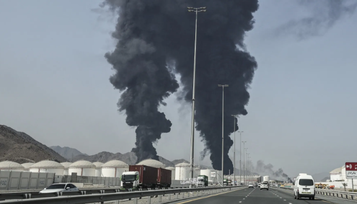 Ключевой порт ОАЭ возобновил экспорт нефти