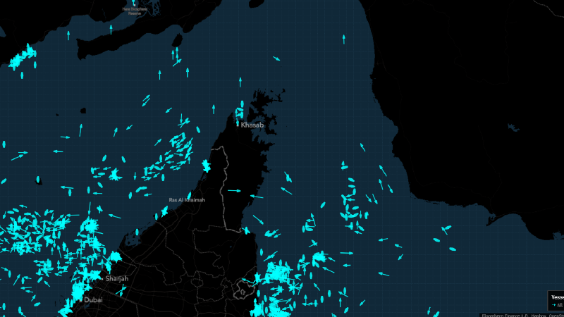 Трамп пригрозил Ирану, так как тот взимает плату с судов за проход через Ормузский пролив